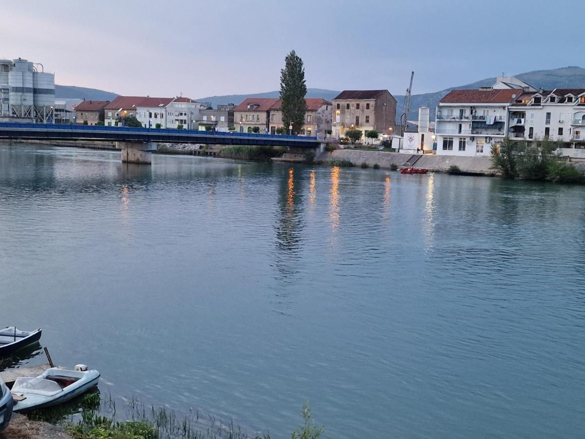 Apartmani Boras Metković Exteriör bild