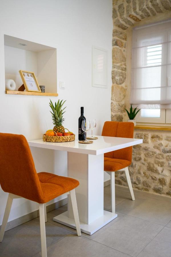 Apartmani Boras Metković Exteriör bild