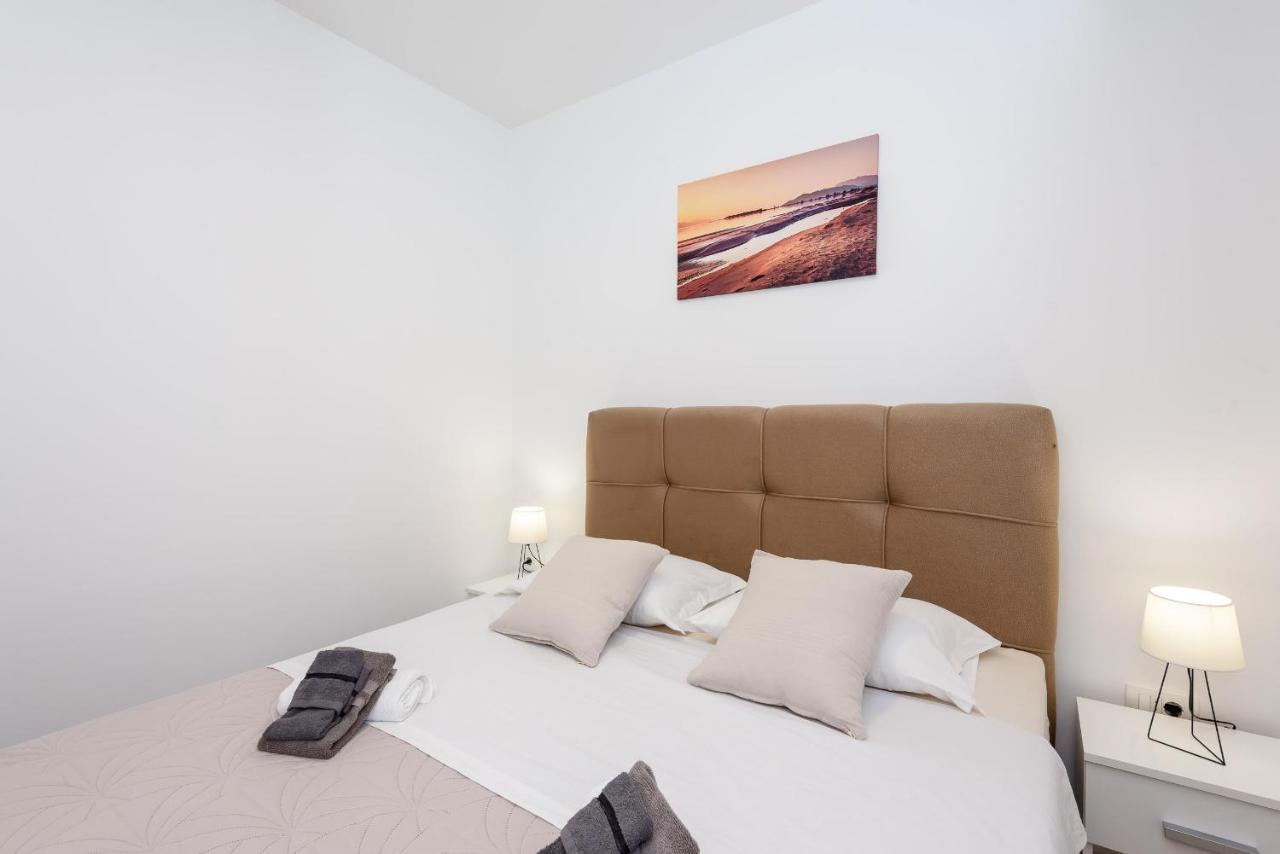 Apartmani Boras Metković Exteriör bild