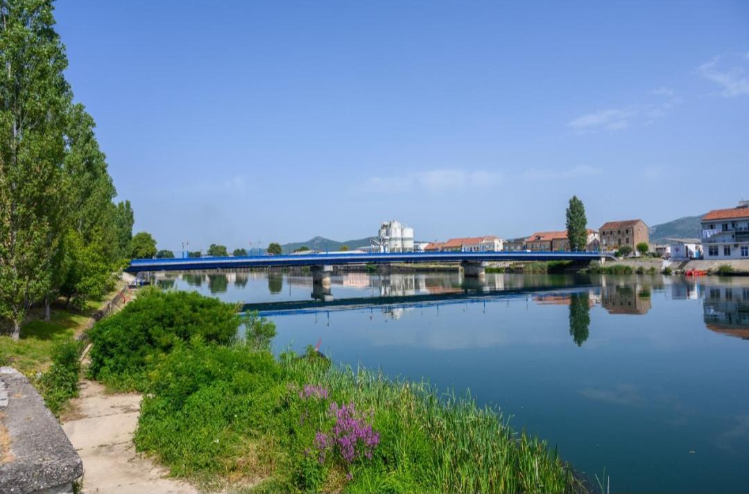 Apartmani Boras Metković Exteriör bild